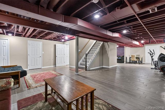 7340 Briargate Drive, Canton, MI 48187