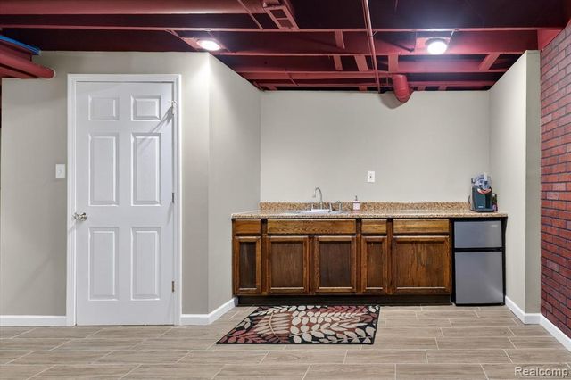 7340 Briargate Drive, Canton, MI 48187