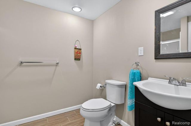 7340 Briargate Drive, Canton, MI 48187