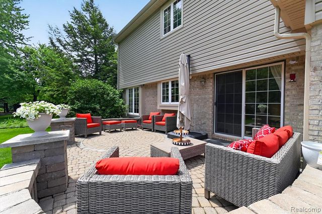 7340 Briargate Drive, Canton, MI 48187