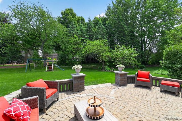 7340 Briargate Drive, Canton, MI 48187