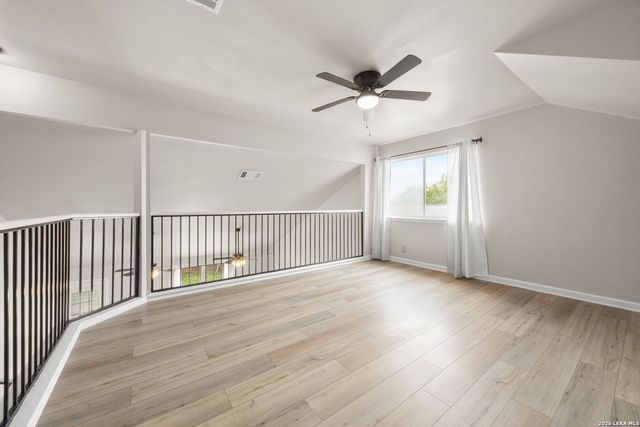 10438 TIGER FLD, San Antonio, TX 78251