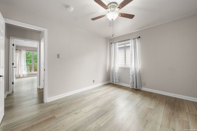 10438 TIGER FLD, San Antonio, TX 78251