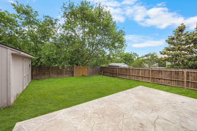 10438 TIGER FLD, San Antonio, TX 78251