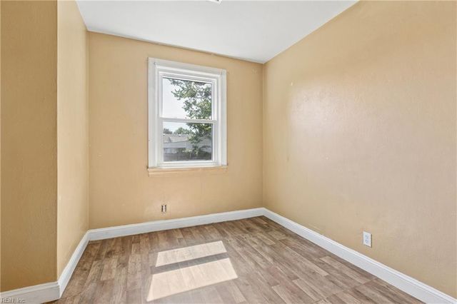 7932 Orchid AVE, Norfolk, VA 23518