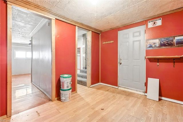 7932 Orchid AVE, Norfolk, VA 23518