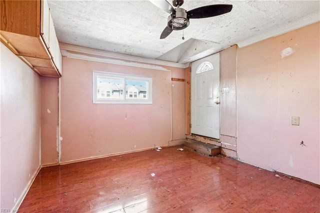 7932 Orchid AVE, Norfolk, VA 23518