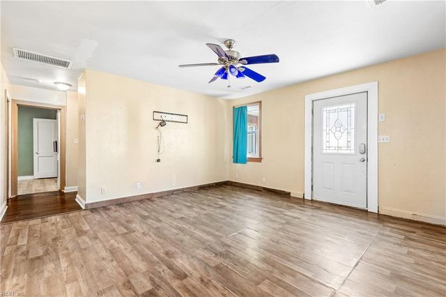 7932 Orchid AVE, Norfolk, VA 23518