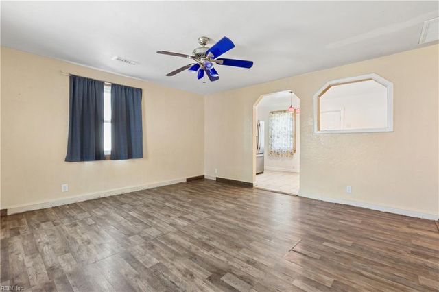 7932 Orchid AVE, Norfolk, VA 23518