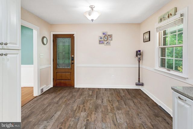18355 SHARON RD, Triangle, VA 22172