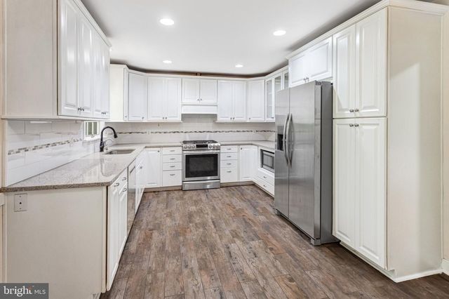 18355 SHARON RD, Triangle, VA 22172
