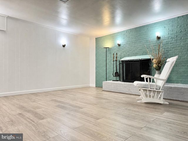 18355 SHARON RD, Triangle, VA 22172