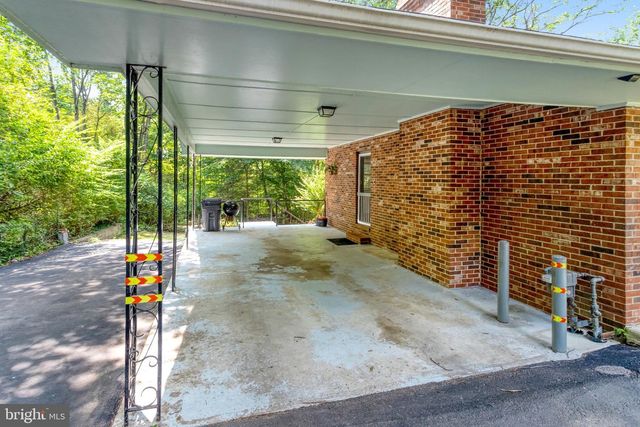 18355 SHARON RD, Triangle, VA 22172