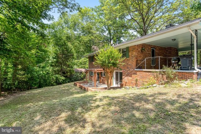 18355 SHARON RD, Triangle, VA 22172