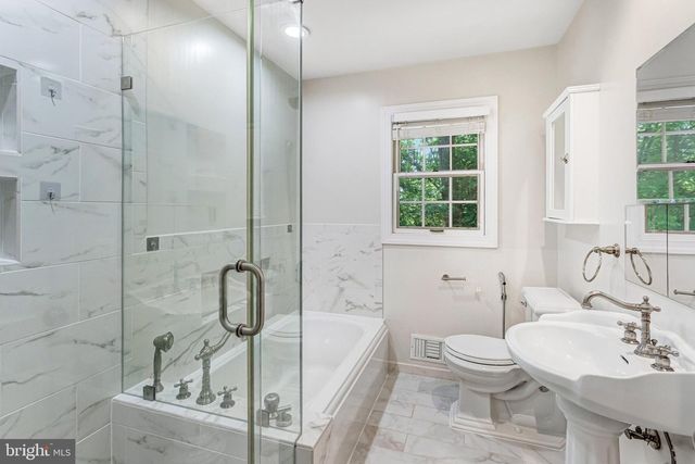 18355 SHARON RD, Triangle, VA 22172