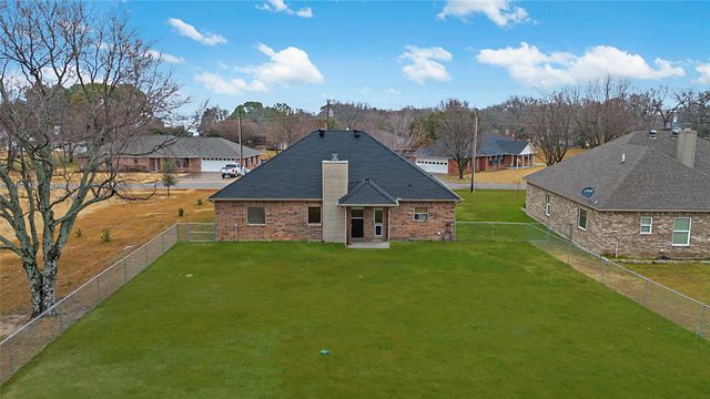 6 Starview Drive, Star Harbor, TX 75148