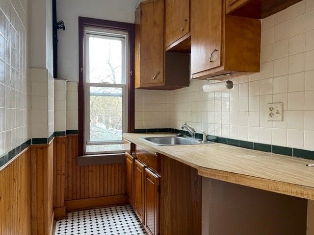 94 Grove Street, Providence, RI 02909