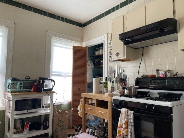 94 Grove Street, Providence, RI 02909