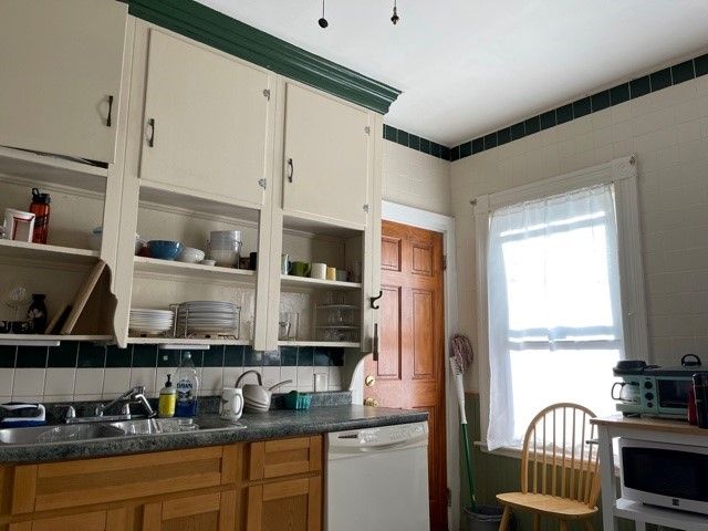 94 Grove Street, Providence, RI 02909