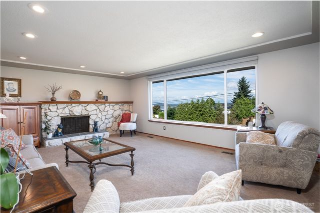 7418 S 15th Street, Tacoma, WA 98465