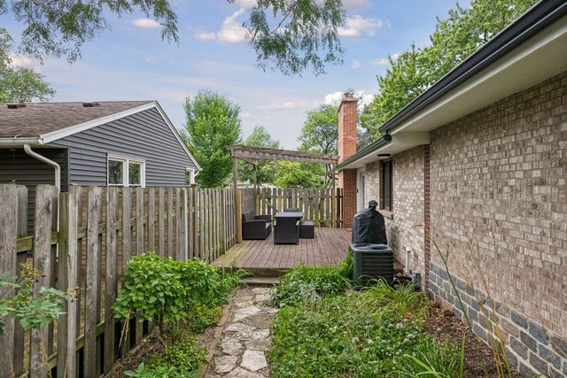5829 Russell Avenue S, Minneapolis, MN 55410