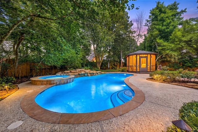10 Latticeleaf Place, The Woodlands, TX 77382