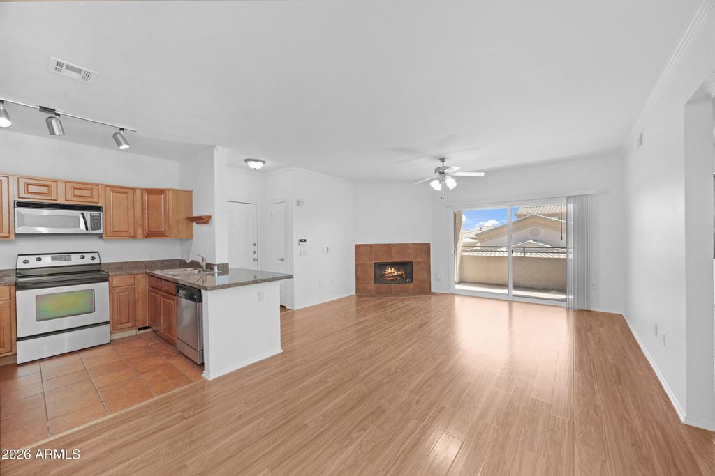 16013 S DESERT FOOTHILLS Parkway 2153, Phoenix, AZ 85048 — exterior