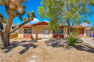 7446 Borrego Trail, Yucca Valley, CA 92284