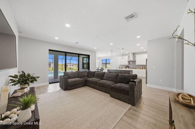 2846 Silverlefe Lane, Melbourne, FL 32940