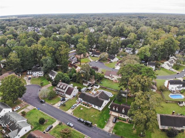 829 Donnington DR, Chesapeake, VA 23322