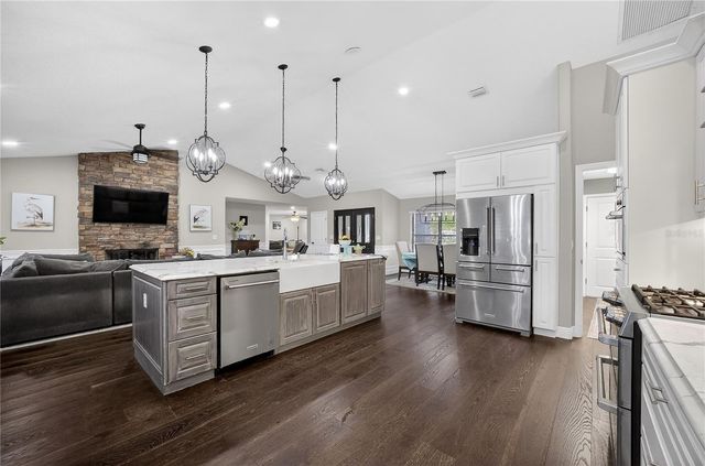 1324 OTTERS VIEW COURT, Fruitland Park, FL 34731