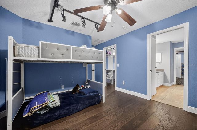 1324 OTTERS VIEW COURT, Fruitland Park, FL 34731
