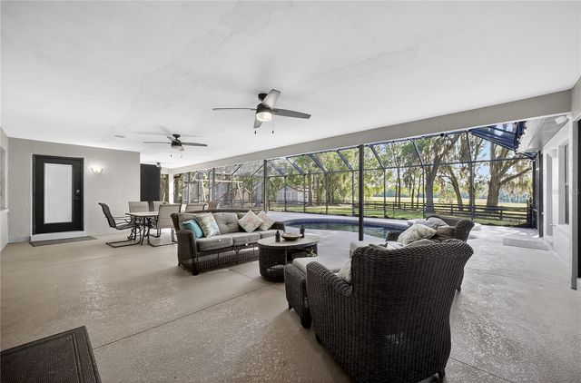 1324 OTTERS VIEW COURT, Fruitland Park, FL 34731