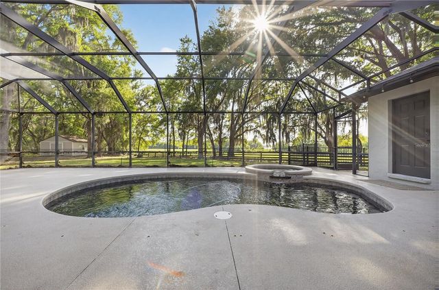 1324 OTTERS VIEW COURT, Fruitland Park, FL 34731