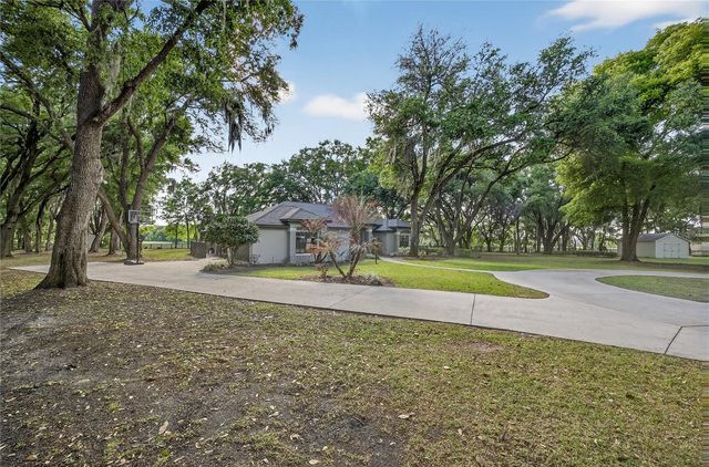 1324 OTTERS VIEW COURT, Fruitland Park, FL 34731