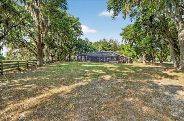 1324 OTTERS VIEW COURT, Fruitland Park, FL 34731