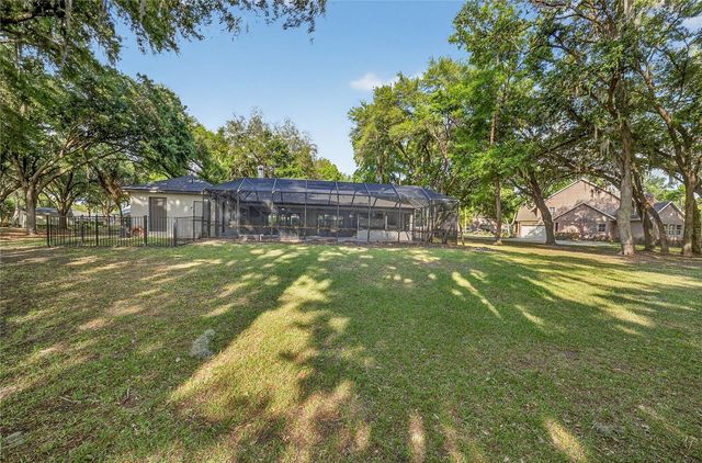 1324 OTTERS VIEW COURT, Fruitland Park, FL 34731
