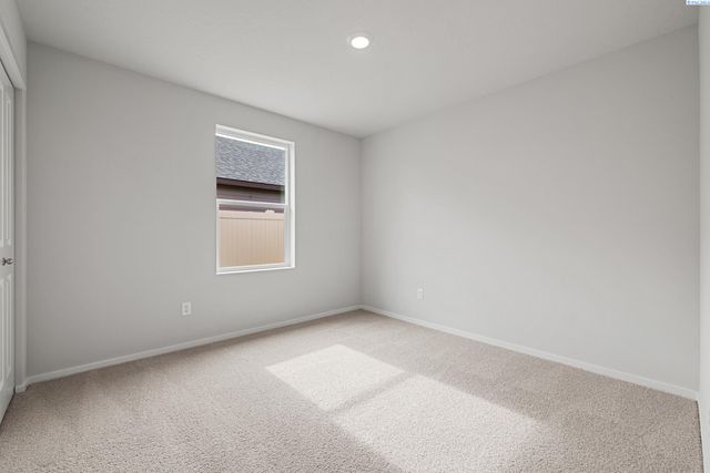 11324 Buckingham Dr, Pasco, WA 99301