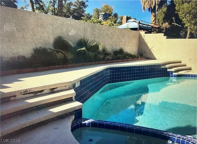4007 Spring Leaf Drive, Las Vegas, NV 89147