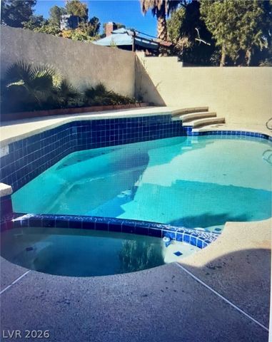 4007 Spring Leaf Drive, Las Vegas, NV 89147
