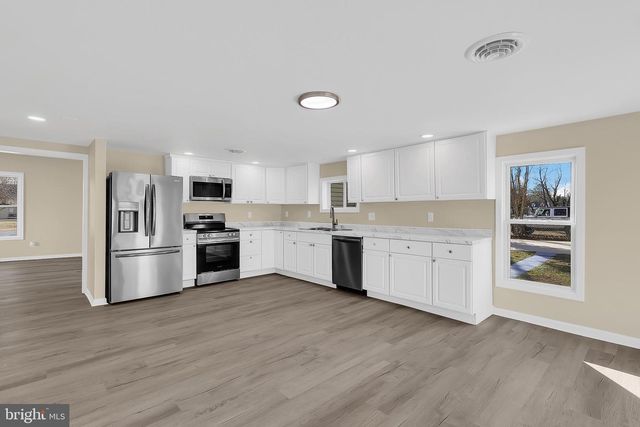 110 E KINGS ST, Seaford, DE 19973