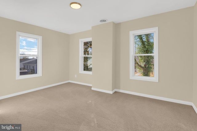 110 E KINGS ST, Seaford, DE 19973