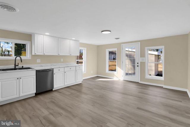 110 E KINGS ST, Seaford, DE 19973