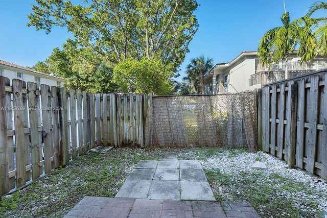 3952 SW 157th Ave 221, Miramar, FL 33027
