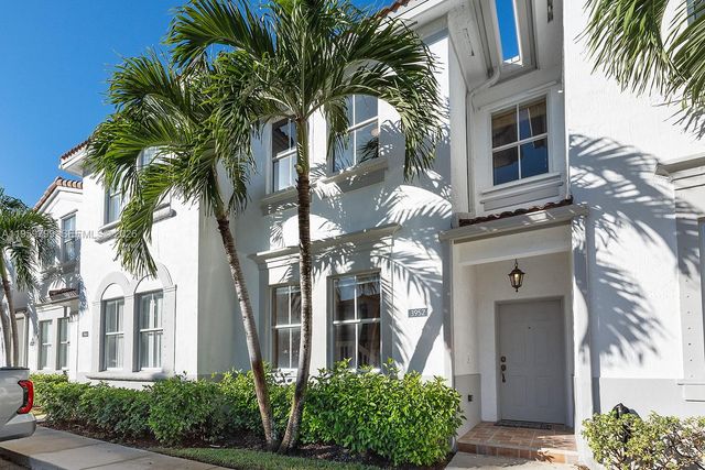 3952 SW 157th Ave 221, Miramar, FL 33027