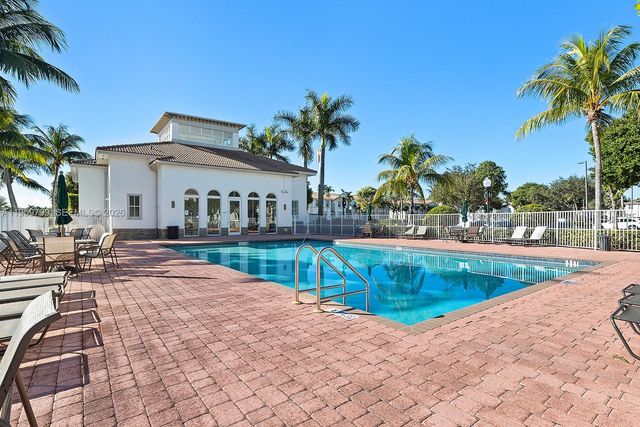 3952 SW 157th Ave 221, Miramar, FL 33027