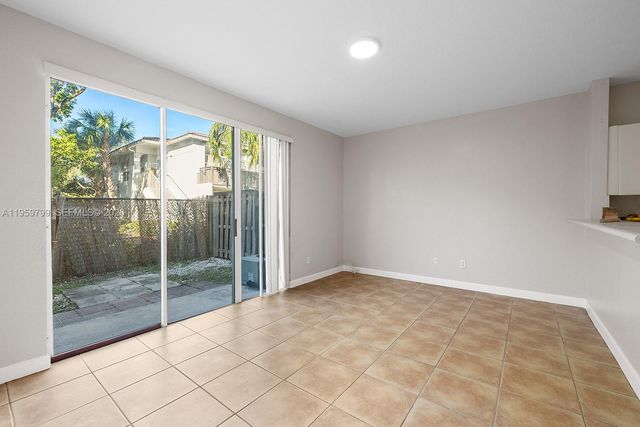 3952 SW 157th Ave 221, Miramar, FL 33027