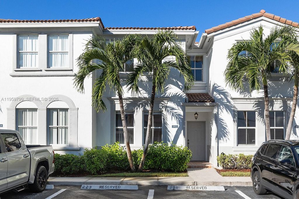 3952 SW 157th Ave 221, Miramar, FL 33027
