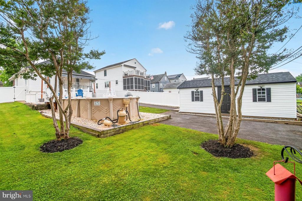 Image 36 of property listing at 7426 KENLEA AVE, Baltimore, MD 21236