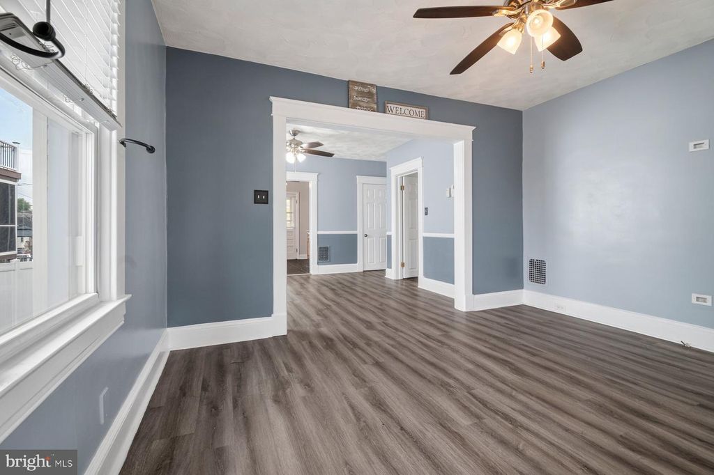 Image 10 of property listing at 7426 KENLEA AVE, Baltimore, MD 21236
